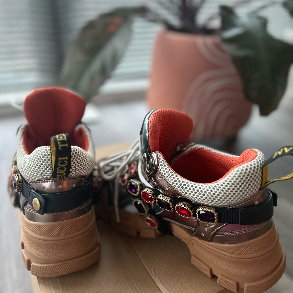 Gucci Wmns Flashtrek Crystals 
Multi color Metallic - Picture 2 of 10